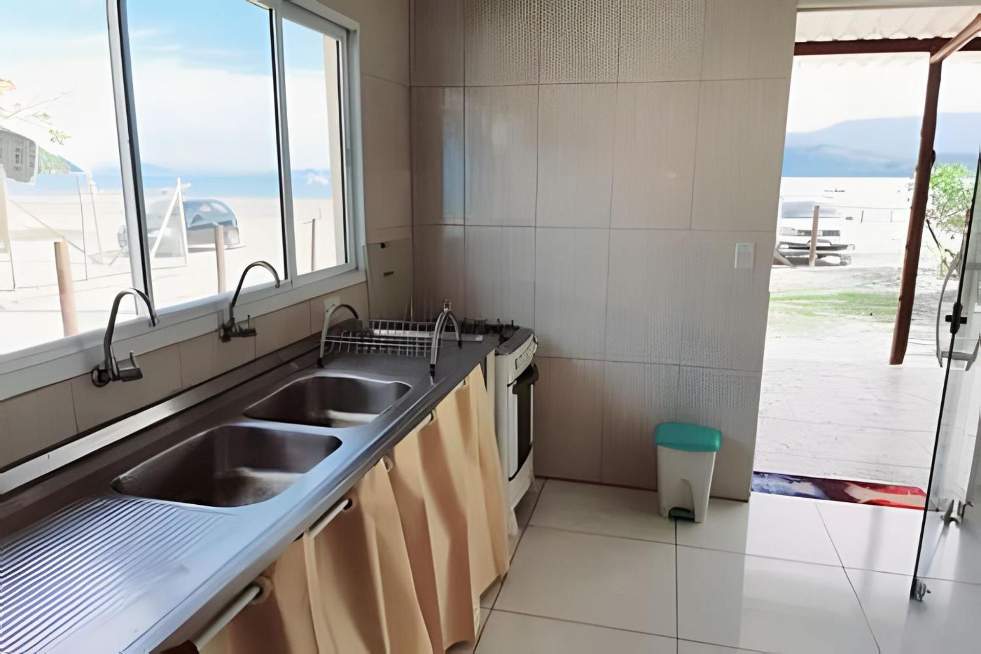 אובטובה Frente Ao Mar Casa 42 Praia Do Estaleiro מראה חיצוני תמונה